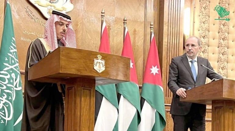 Region's Security Arab Hands Extend Saudiscoop 31