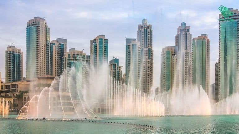 Dubai Fountain Things to do in Dubai Saudiscoop (4)