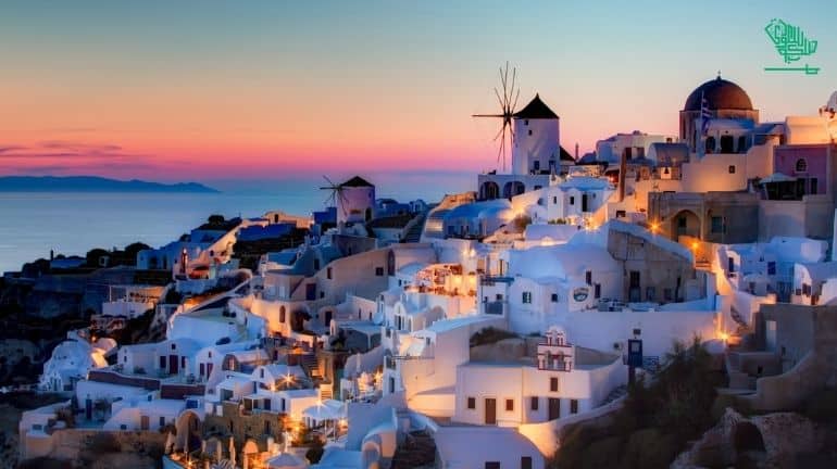 Santorini, Greece-top-7-must-visit-places-of-the-world-and-why-saudiscoop (7)