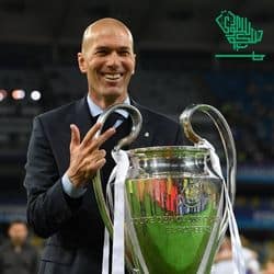 Zinedine-Zidane-top-10-footballer-of-all-time-Saudiscoop (5)