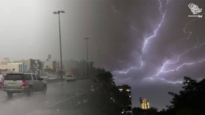ncm-warns-thunderstorms-sone-regions-Saudiscoop