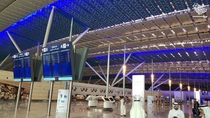 chaotic-scenes-jeddah-airport-saudiscoop