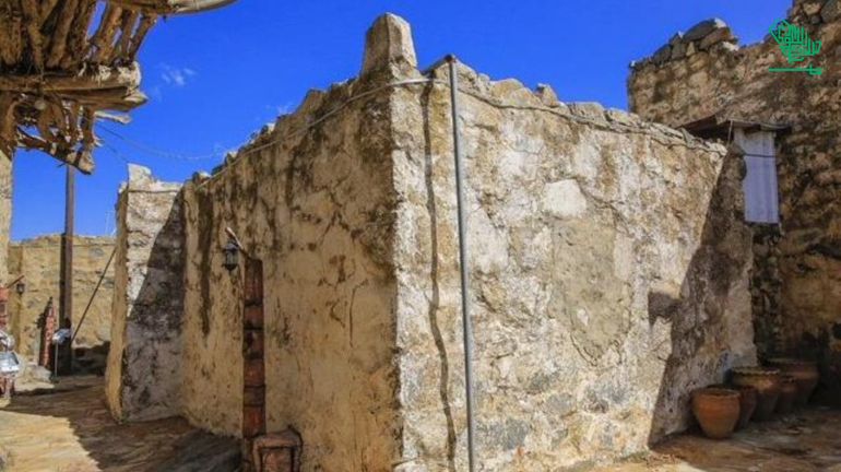Sadreed Mosque-exploring-beautiful-cities-al-namas-tanomah-saudiscoop (4)