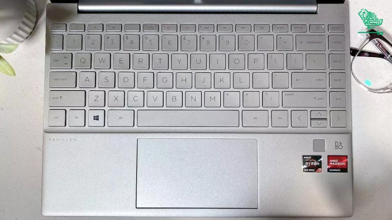 HP pavilion aero 13 best-laptops-saudiscoop (3)