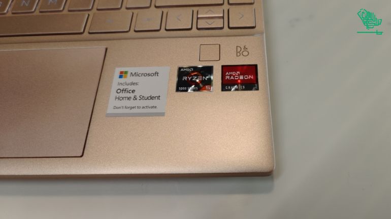 HP pavilion aero 13 best-laptops-saudiscoop (4)