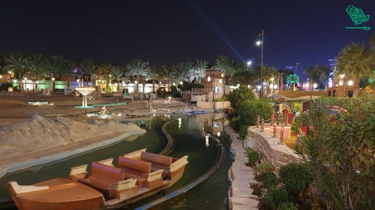 top-most-beautiful-parks-in-riyadh-Al Watan Al Futah-saudiscoop (2)