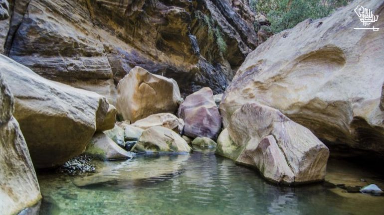 Wadi Lajab top-11-tourist-places-visit-jizan-things-todo-best-experiences-saudiscoop (5)