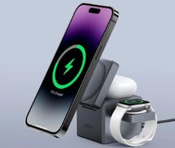 Wireless charger for smart phone