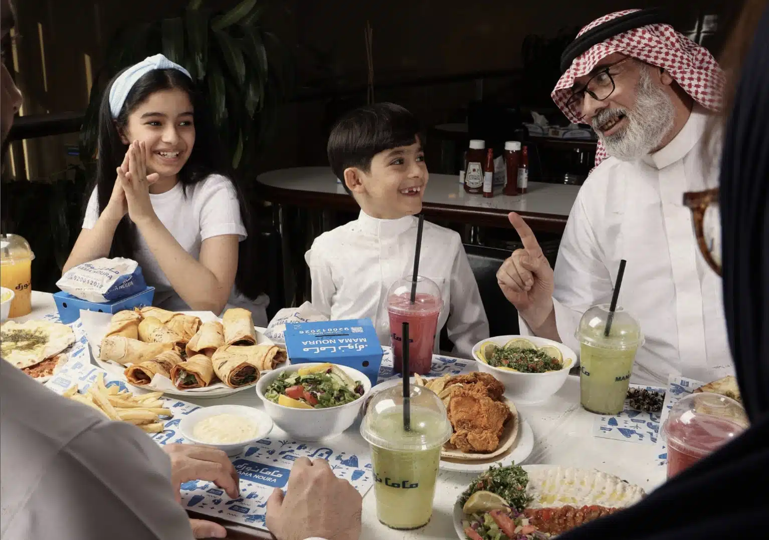 جلسات عائلية في ماما نورة الرياض